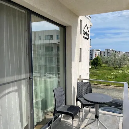 Mamaia Nord דירה